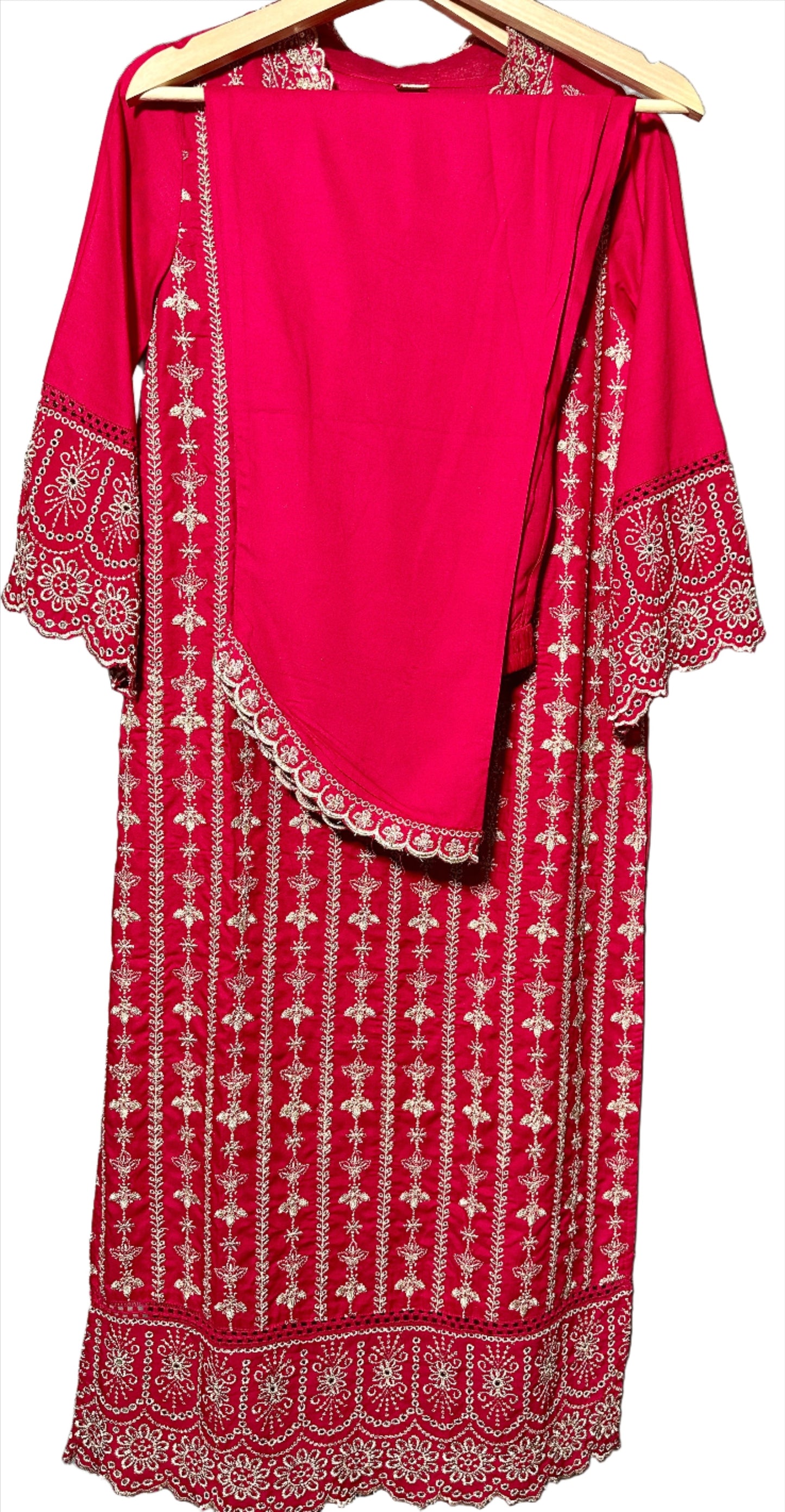 Magenta Suit with Organza Dupatta